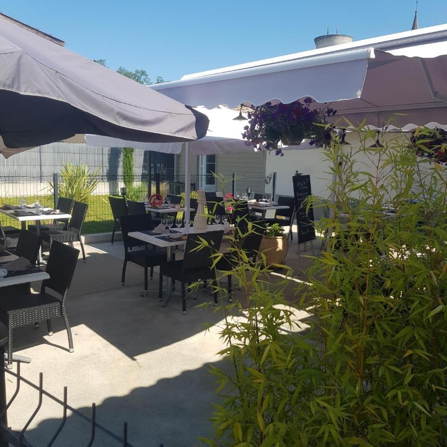 Hotel Le Merle Blanc Louchats Esterno foto