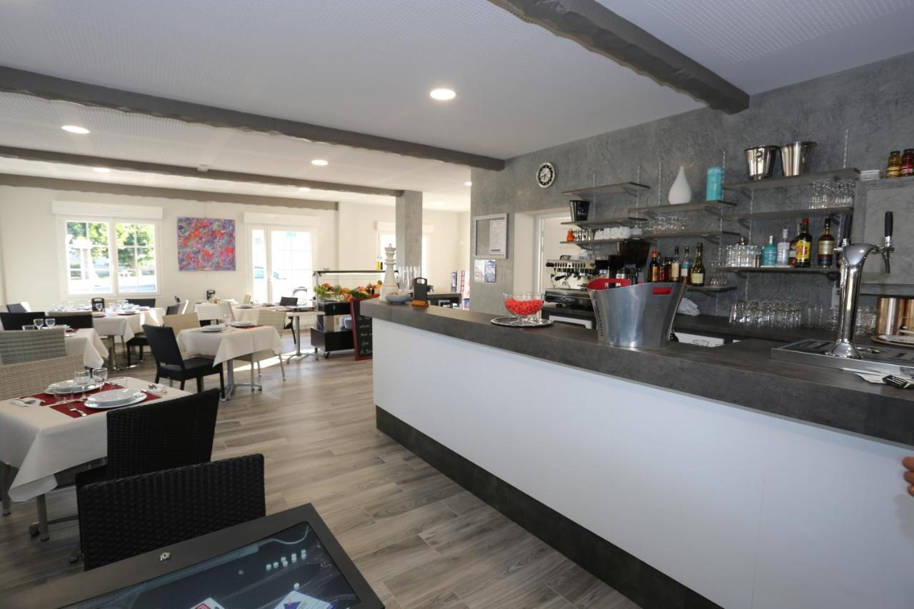 Hotel Le Merle Blanc Louchats Esterno foto